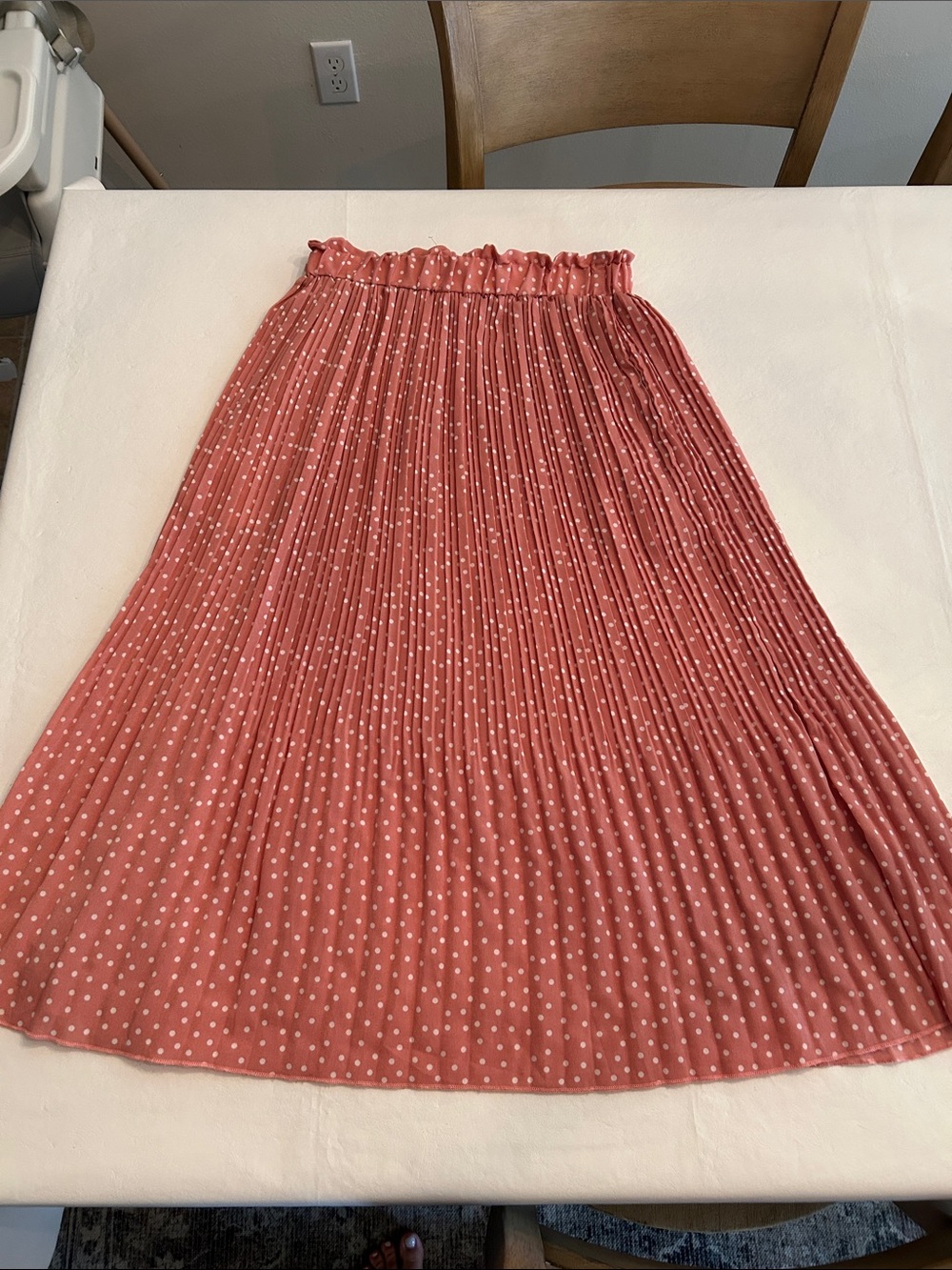Women’s Pleated Polka Dot Midi Skirt — Dusty Pink